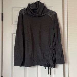 Gray sweatshirt with Floral Lace shoulders.